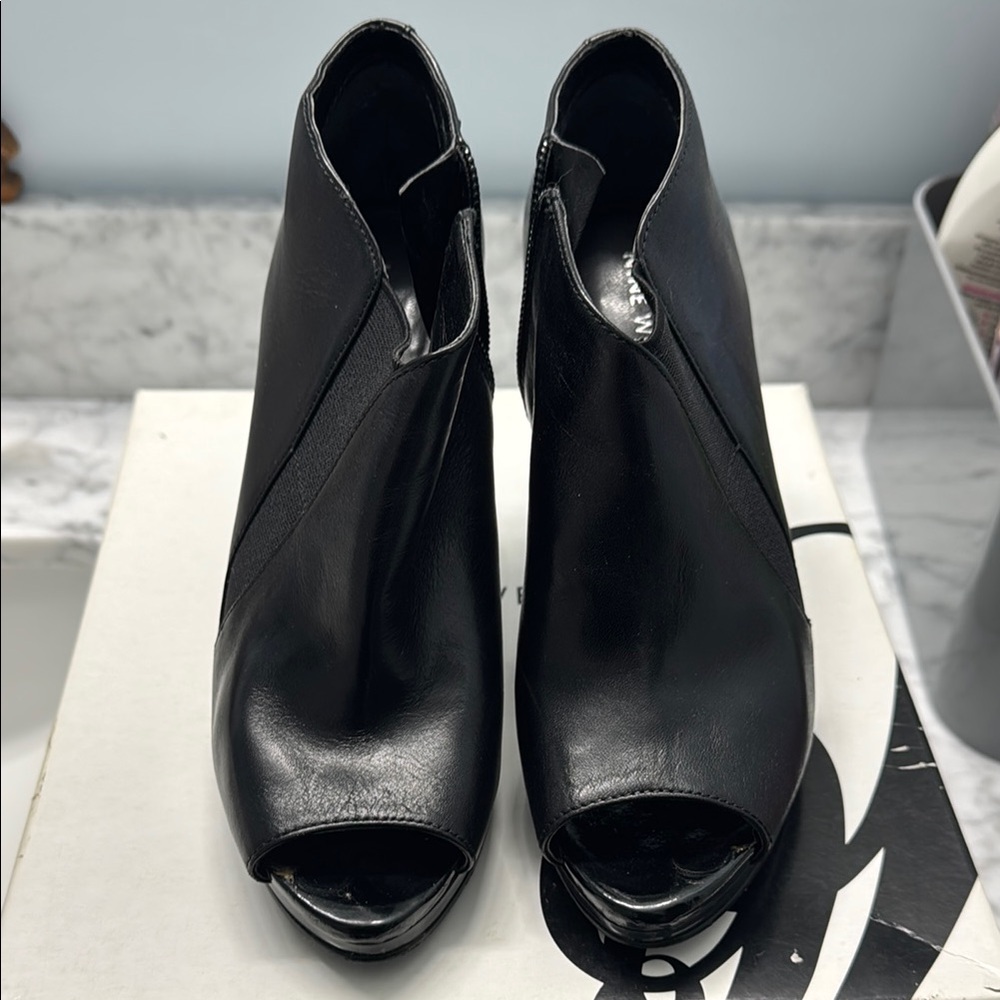 Elegant Black Women's Peep-Toe Shoes